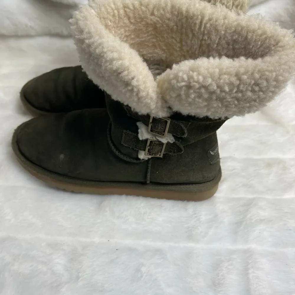 Kookaburra by Ugg suede olive green short boots with shearling and faux …